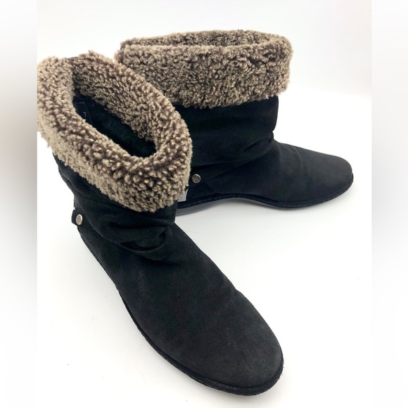 Stuart Weitzman Black Suede Sherpa Ankle Boots - Picture 2 of 13